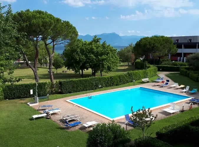 Appartamento Con Piscina Il Glicine Sul Garda
