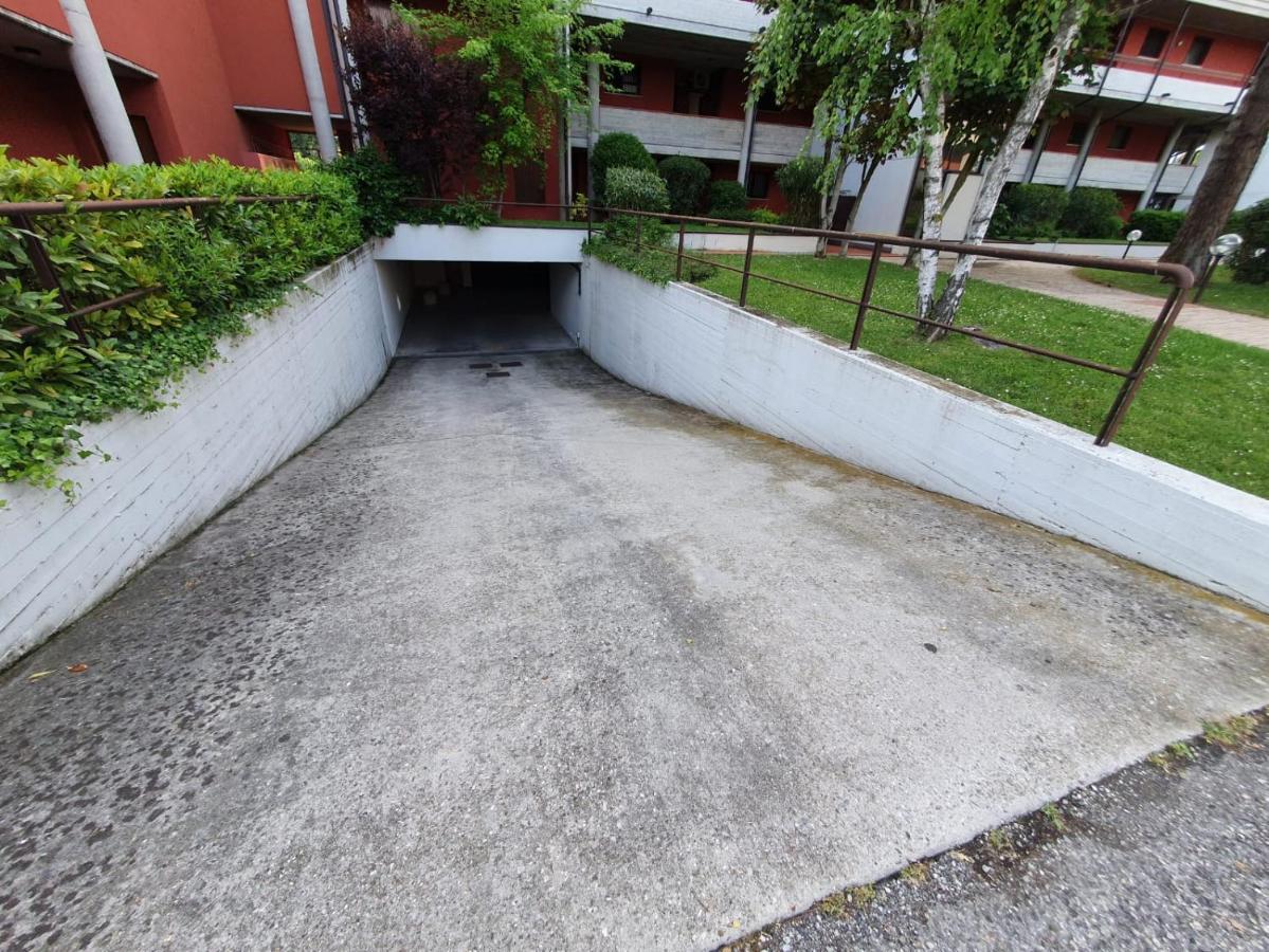 Apartment Con Piscina Il Glicine Sul Garda
