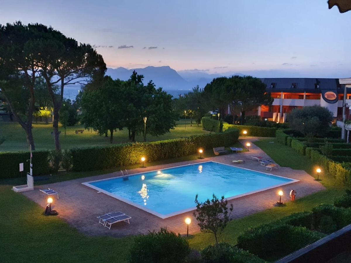 Con Piscina Il Glicine Sul Garda Desenzano del Garda