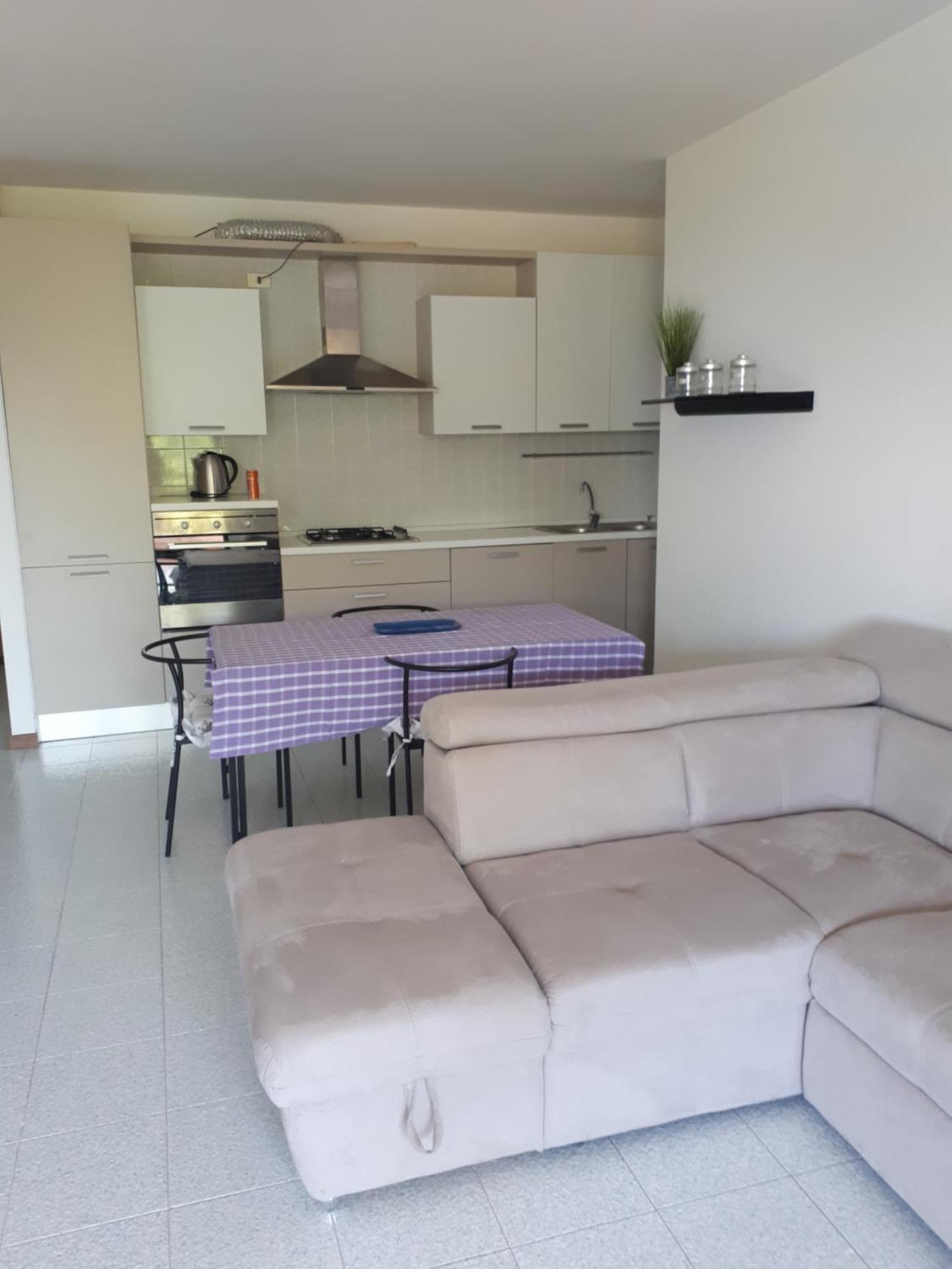 Con Piscina Il Glicine Sul Garda Apartment